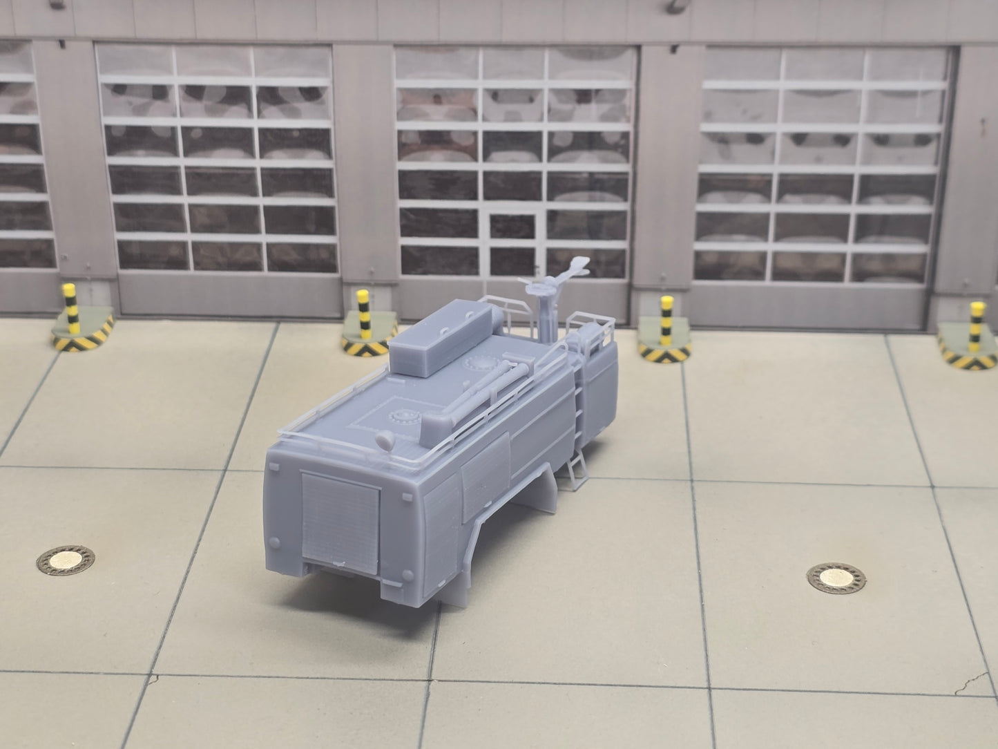 Magirus Deutz FM 310 D TLF24/80 Bausatz H0 1:87