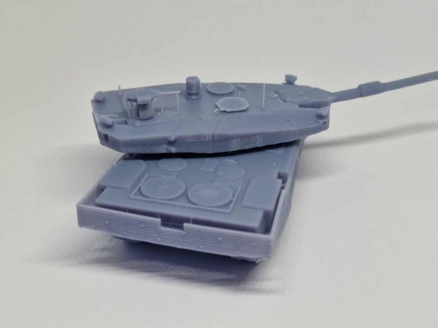 Leopard 2 Revolution Spur H0 1:87