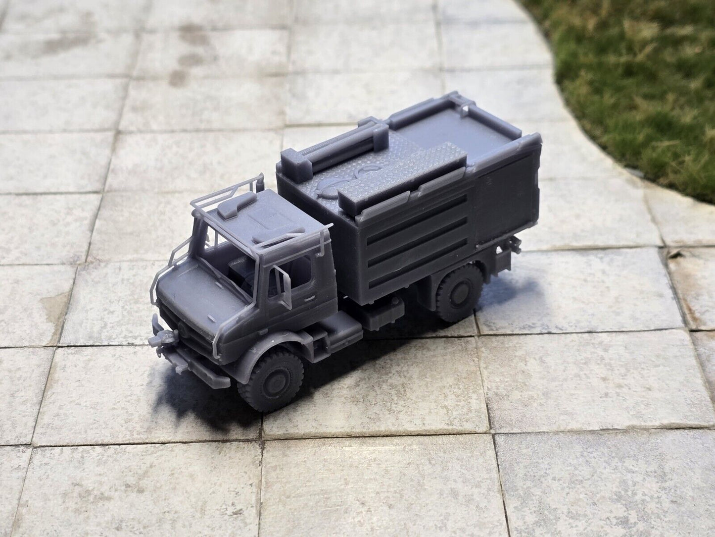 Waldbrand Unimog U 5023 - Ziegler - TLF 20/48-W H0 1:87 Inkl. Verglasung