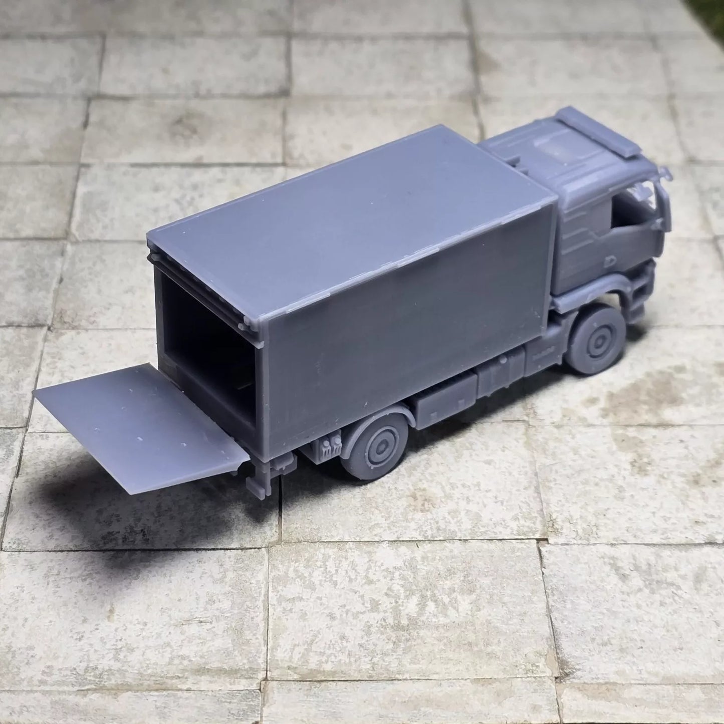 MAN Führungskraftwagen (MTF) Zivilschutz TGS 18T. H0 1:87
