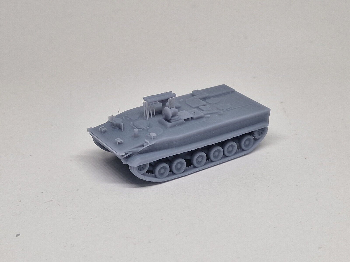 BMP 3 Panzerabwehrsystem Spur TT 1:120