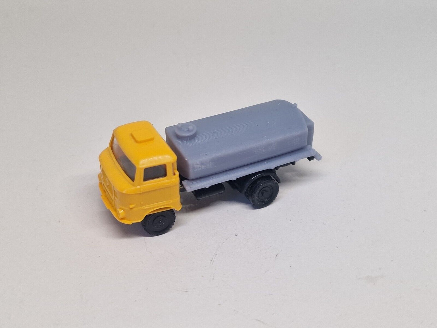 W50 Minol Tankaufbau Typ 2 Spur TT 1:120