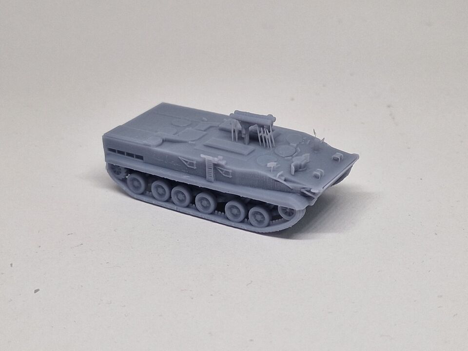 BMP 3 Panzerabwehrsystem Spur TT 1:120