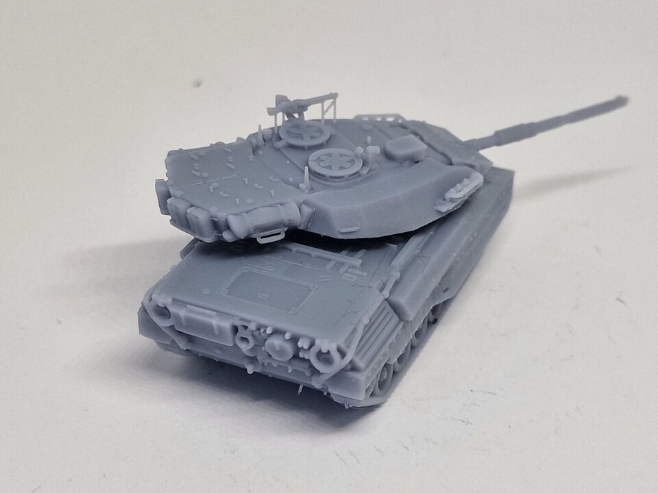 LEOPARD 1 C2 MEXAS SPUR TT 1:120