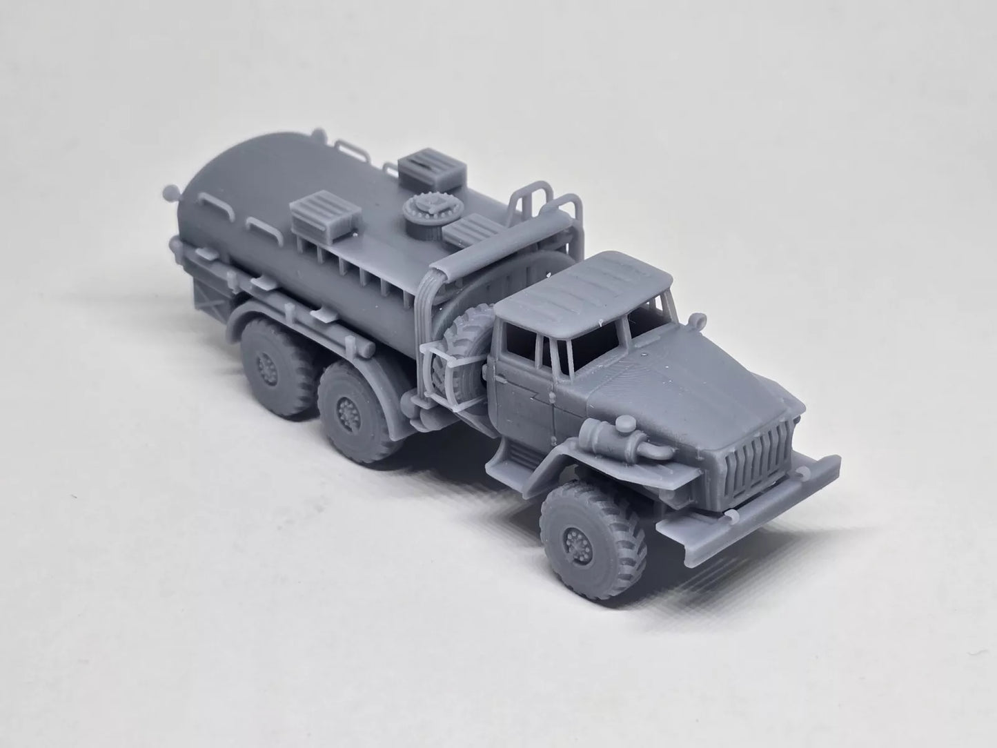 Ural 4320 Tankwagen Bausatz 1:87 H0